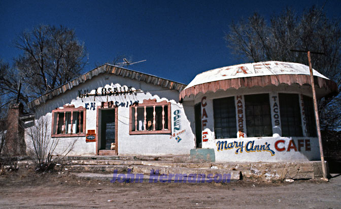 Hot-meals.jpg - Right next to the Texaco gas station.